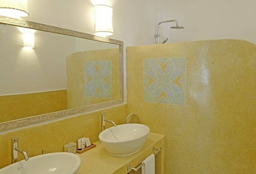 سوییت جونیور, Pongwe Bay Resort