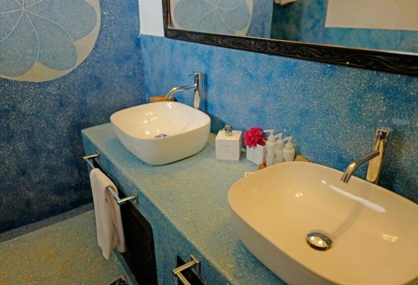 سوییت جونیور, Pongwe Bay Resort