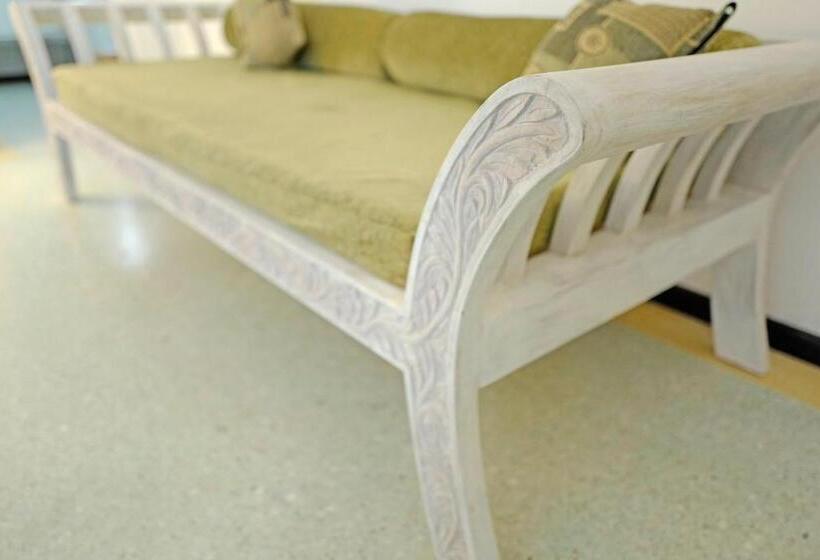 سوییت جونیور, Pongwe Bay Resort