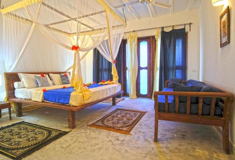 اتاق خانوادگی با چشمانداز باغ, Pongwe Bay Resort