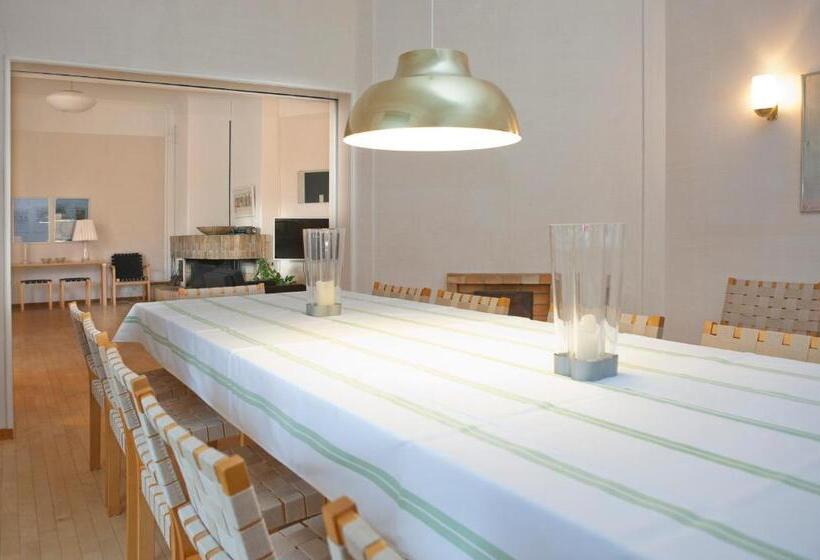 Семейный Номер, Ahlströmin Ruukki Noormarkku