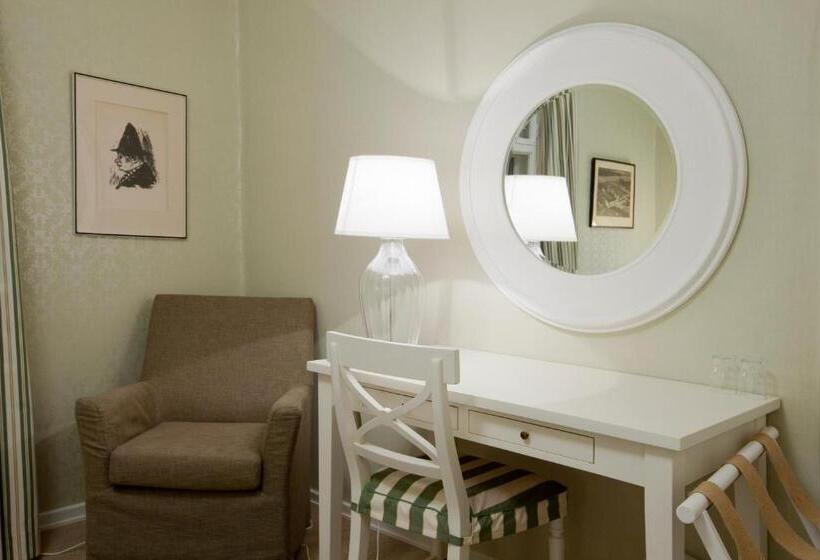 Номер Стандарт Совместная Ванная, Ahlströmin Ruukki Noormarkku