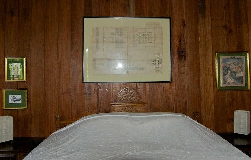 سوئیت جونیور با چشم‌انداز باغ, Soriyabori Resort