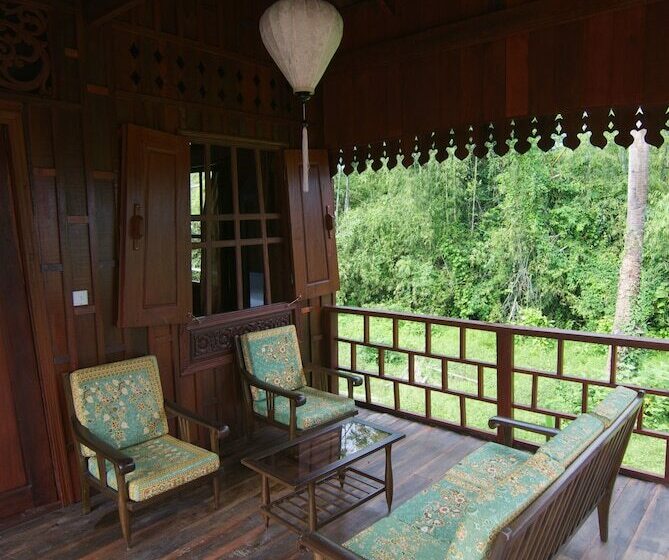 سوئیت جونیور با چشم‌انداز باغ, Soriyabori Resort