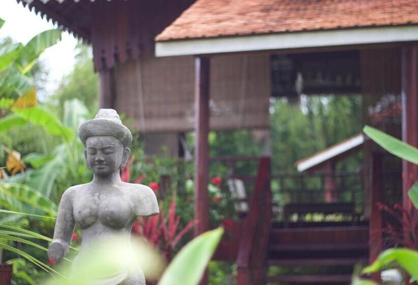 سوییت سوپریور, Soriyabori Resort