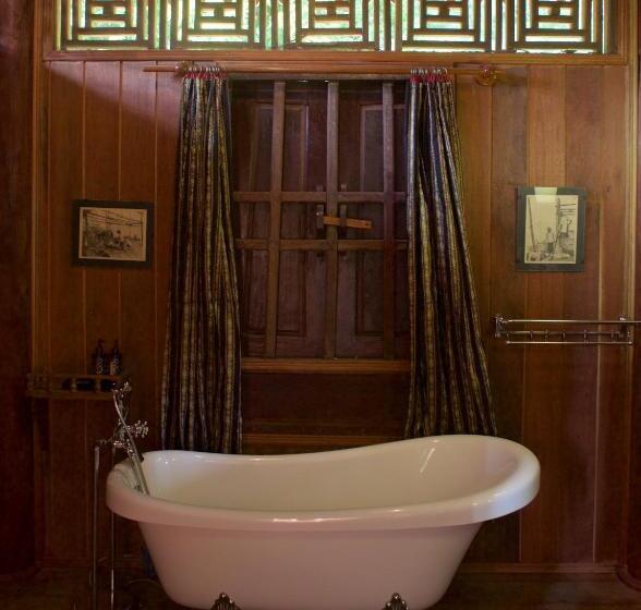 سوئیت جونیور با چشم‌انداز باغ, Soriyabori Resort