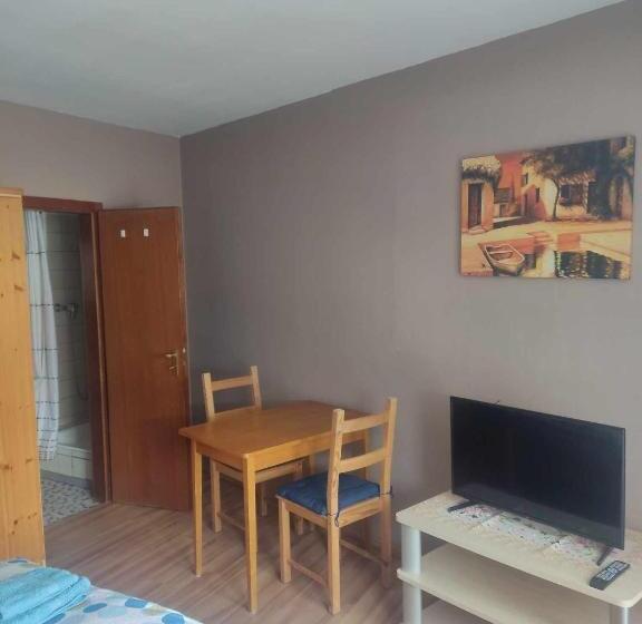 Номер Стандарт с Балконом, Gasthof Rhönlust Zentrum