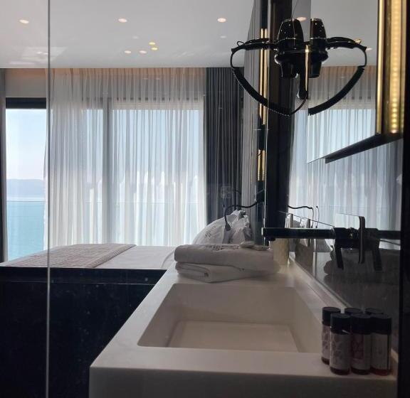 Номер Deluxe Вид на Море, Majestic