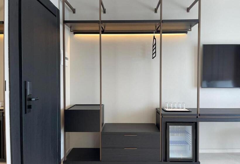 Люкс Вид на Море, Majestic