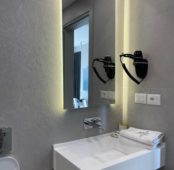 Triple Room Sea View, Majestic