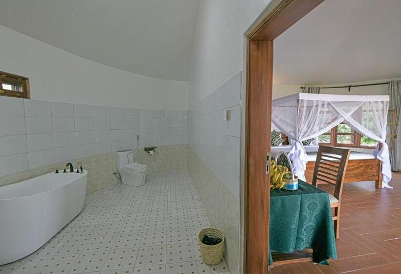 اتاق لوکس با چشمانداز دریاچه, Lake George View Golf Resort