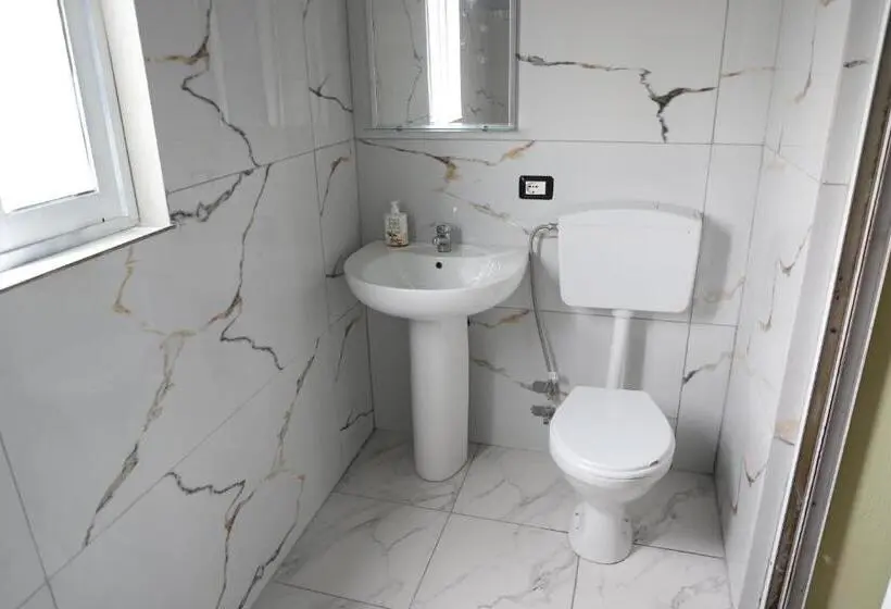 استودیوی استاندارد, Guesthouse Katerina