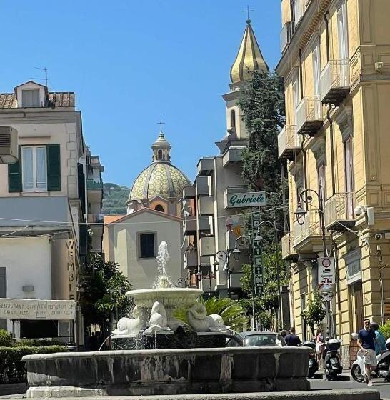 四人标准间, Filiberto