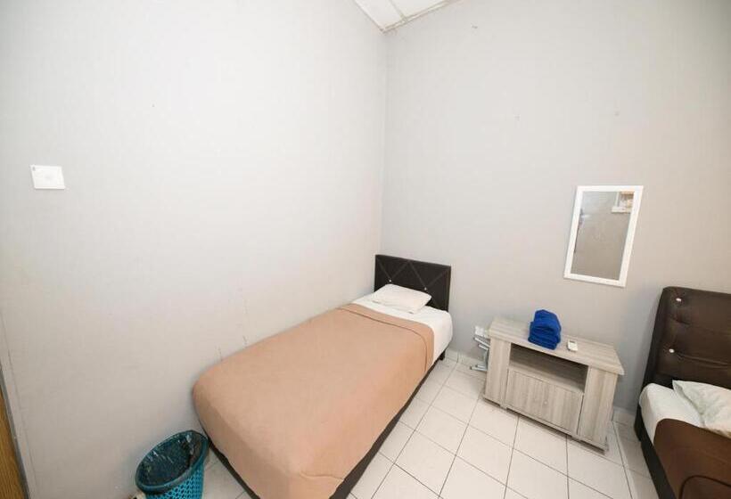 جناح عائلي, Oyo 91011 Iman Homestay Gua Musang