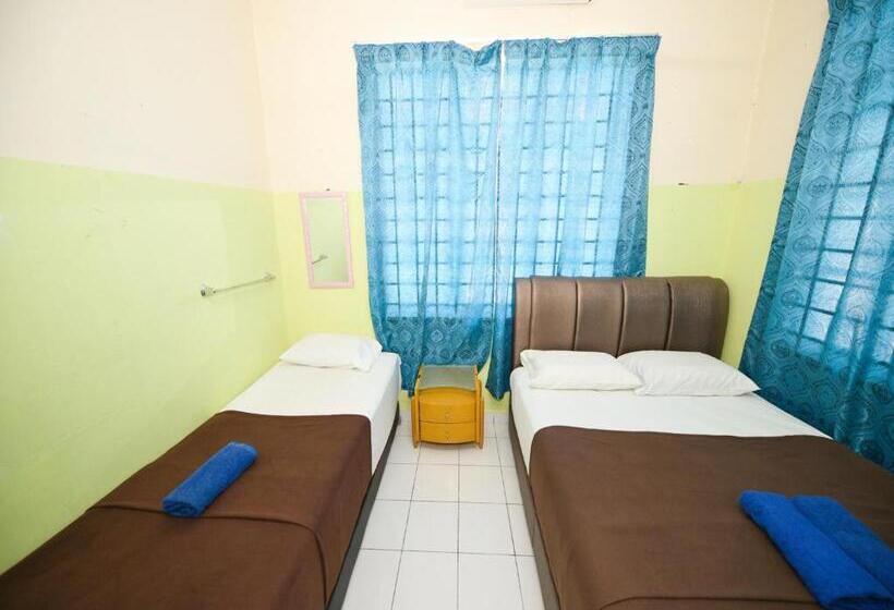 غرفة ديلوكس ثلاثية, Oyo 91011 Iman Homestay Gua Musang