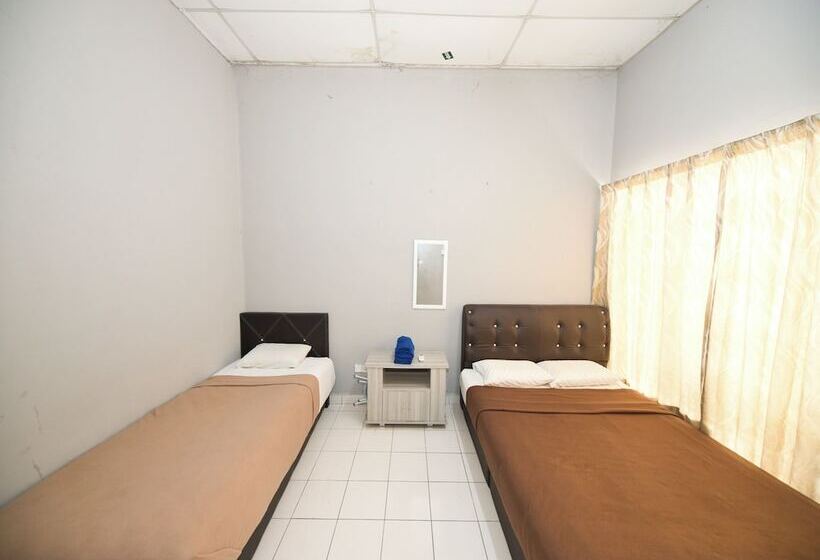 جناح عائلي, Oyo 91011 Iman Homestay Gua Musang