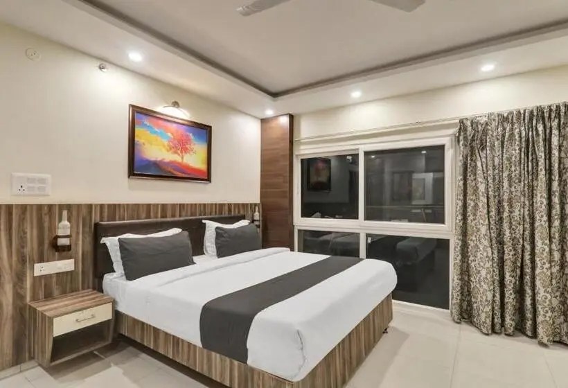 トリプルクラシックルーム, Super Townhouse Kankarbagh Formerly Kunwar Alcajars