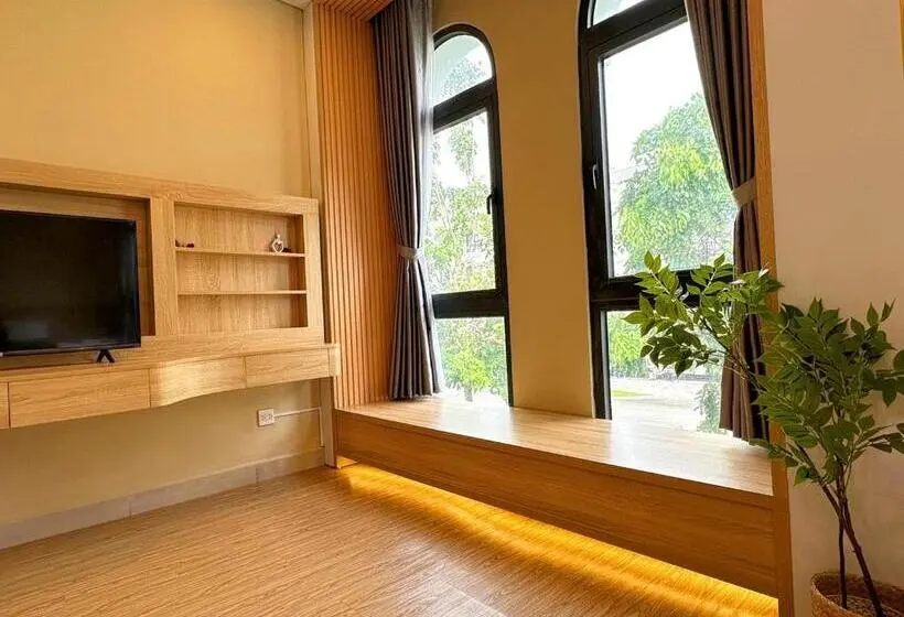 سوییت خانوادگی, The Sol Homestay