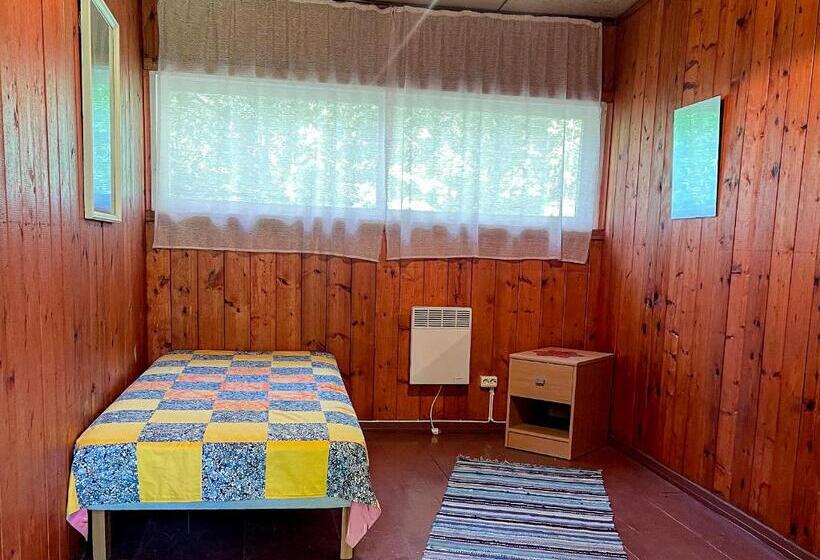 اتاق استاندارد یک تخته با سرویس بهداشتی مشترک, Järveääre Majutus