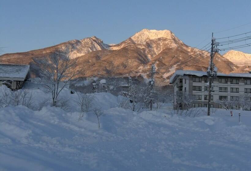 اتاق استاندارد, Akakura Yours Inn