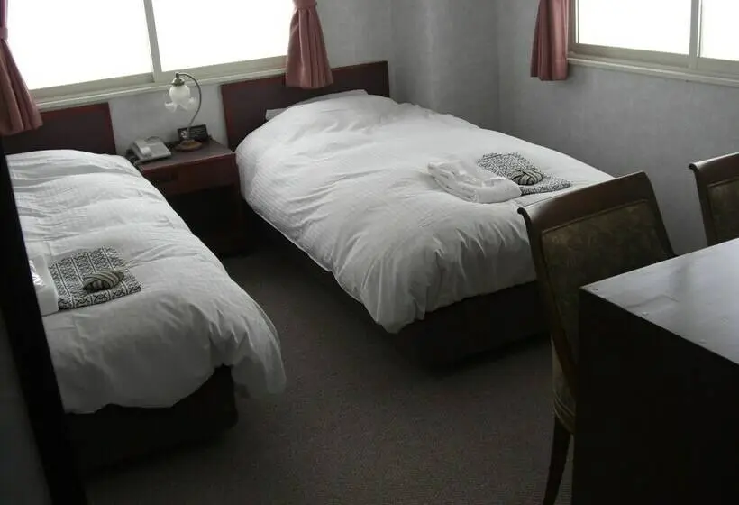 バス共有のスタンダードルーム, Akakura Yours Inn