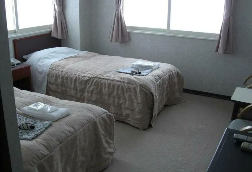 バス共有のスタンダードルーム, Akakura Yours Inn
