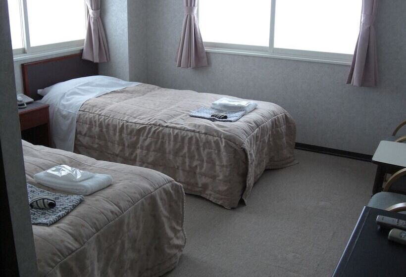 اتاق استاندارد با سرویس بهداشتی مشترک, Akakura Yours Inn