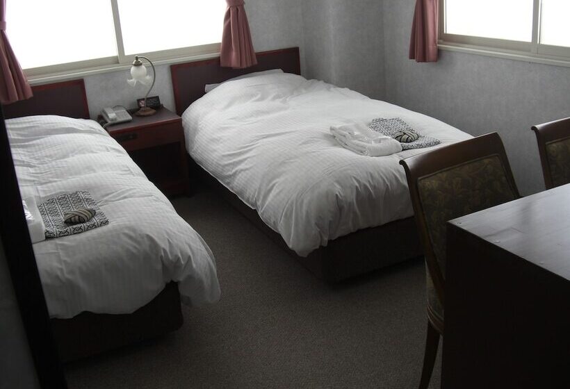 اتاق استاندارد با سرویس بهداشتی مشترک, Akakura Yours Inn