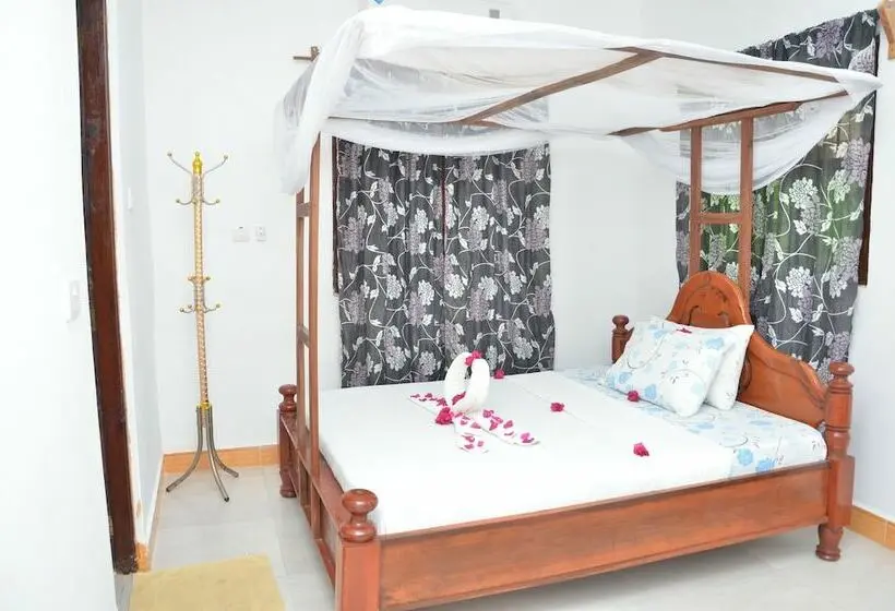 スタンダードシングルルーム, Tumaini Bungalows