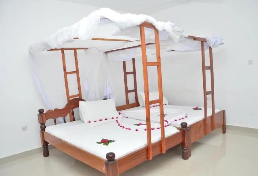 エコノミールーム, Tumaini Bungalows