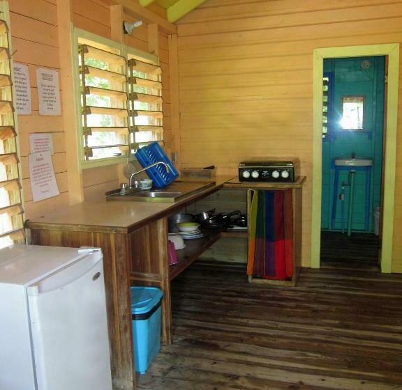 اتاق استاندارد, Chillies And Native Sons Diving