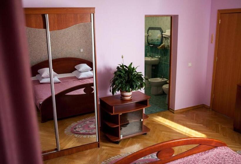 شقة غرفة واحدة, Goverla