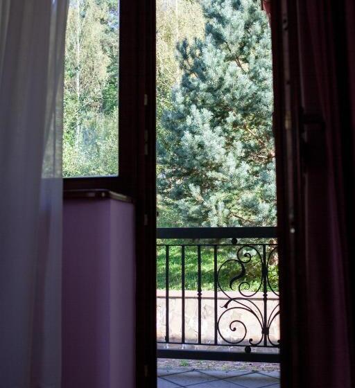 شقة غرفة واحدة, Goverla