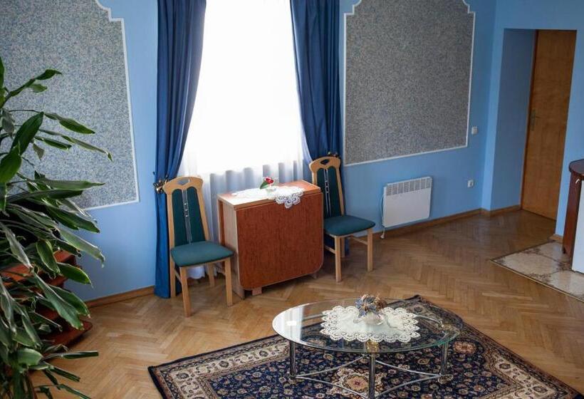 شقة غرفة واحدة, Goverla