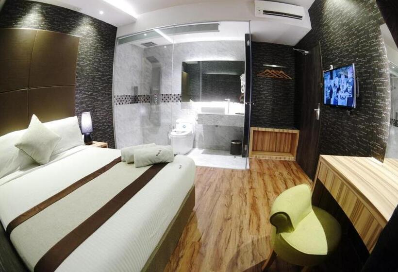 غرفة بريميوم, Here