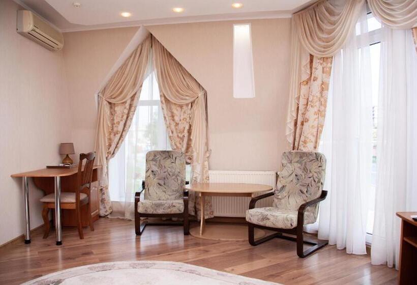 سوییت جونیور, Piligrim 1