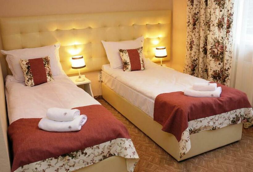 اتاق استاندارد با بالکن, &restaurant Premium Club