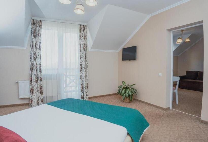 سوییت, &restaurant Premium Club