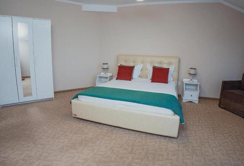 سوییت, &restaurant Premium Club