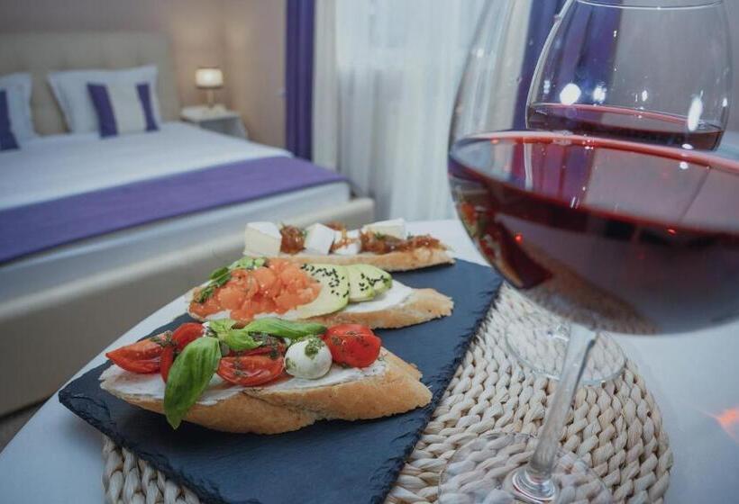 اتاق سوپریور با چشم‌انداز کوهستان, &restaurant Premium Club