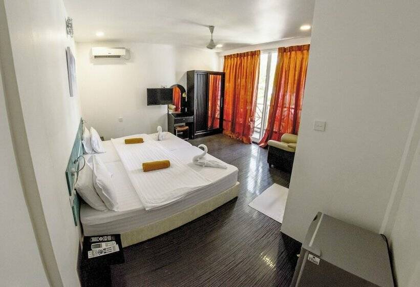 סוויטת סופריור נוף לים, Seven Corals