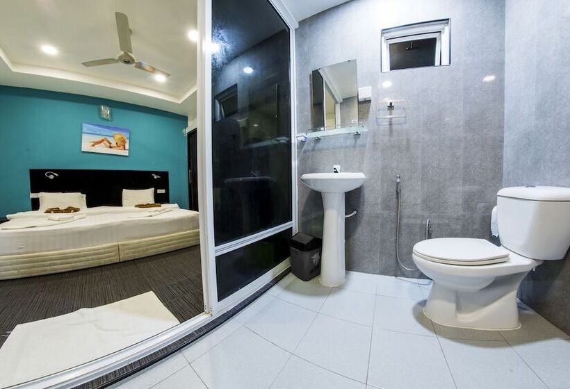 חדר דלוקס, Seven Corals