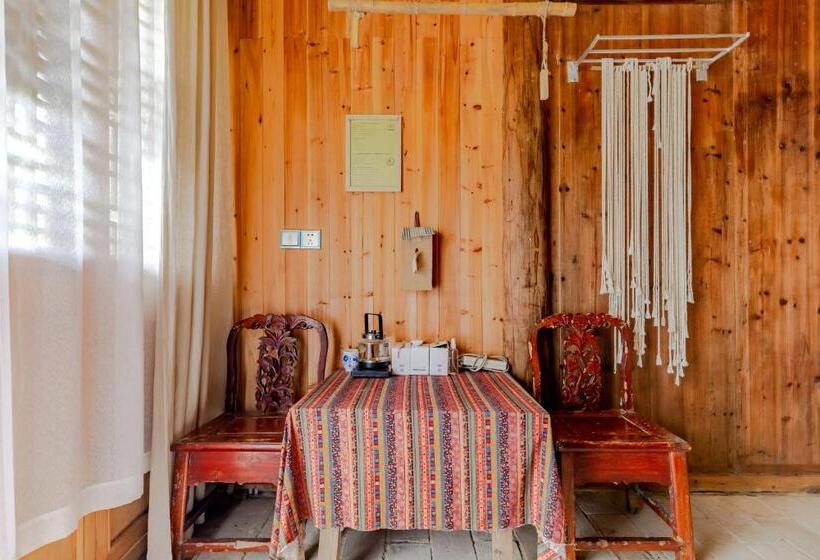 Pokój Standard Widok Jezioro, Xidi Kunlun International Hostel