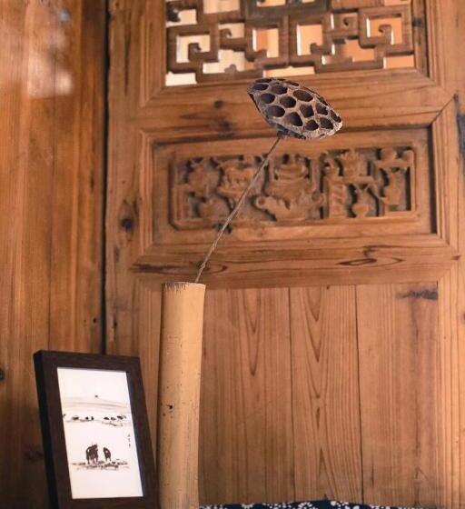 Pokój Rodzinny Widok Góry, Xidi Kunlun International Hostel