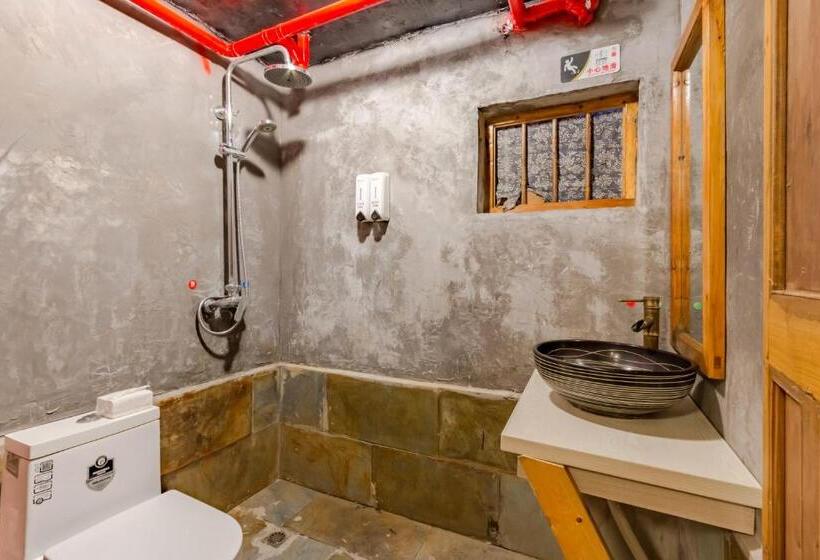 Pokój Rodzinny Widok Góry, Xidi Kunlun International Hostel