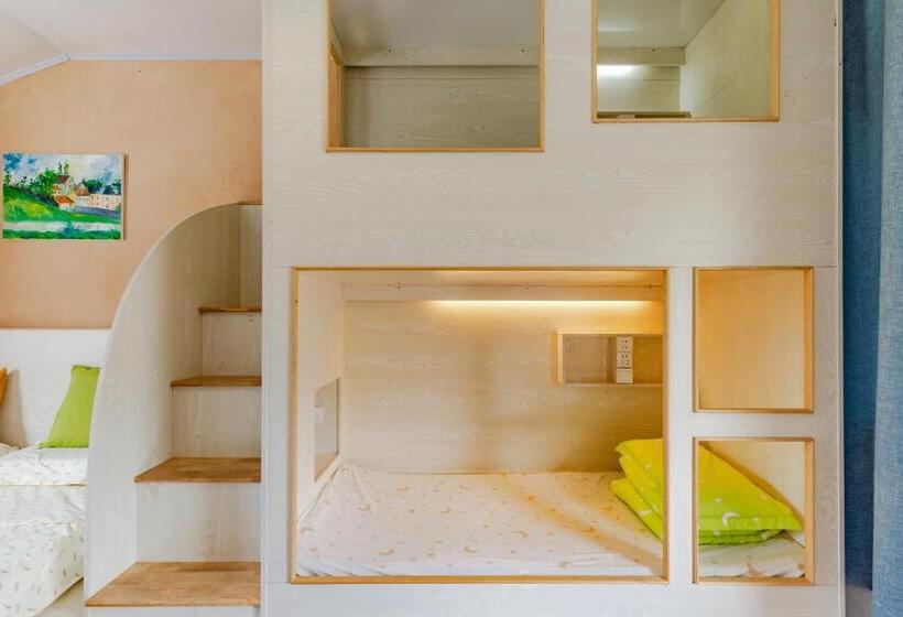 Pokój Rodzinny, Xidi Kunlun International Hostel