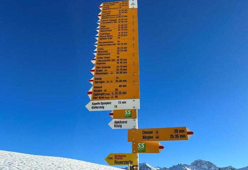 جناح جونيور عائلى, Alphotel Biel Kinzig   Access By Cable Car Only!