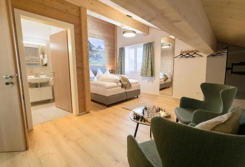 マウンテンビュースタンダードルーム, Alphotel Biel Kinzig   Access By Cable Car Only!