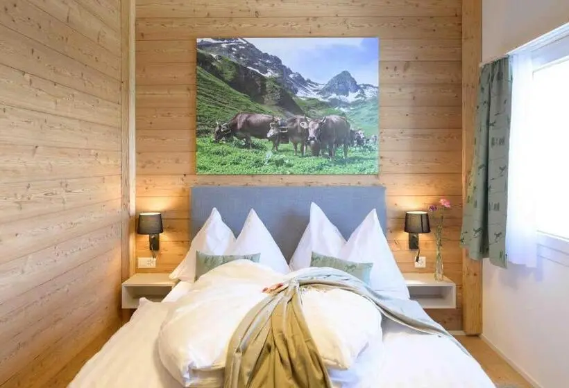 マウンテンビュースタンダードルーム, Alphotel Biel Kinzig   Access By Cable Car Only!