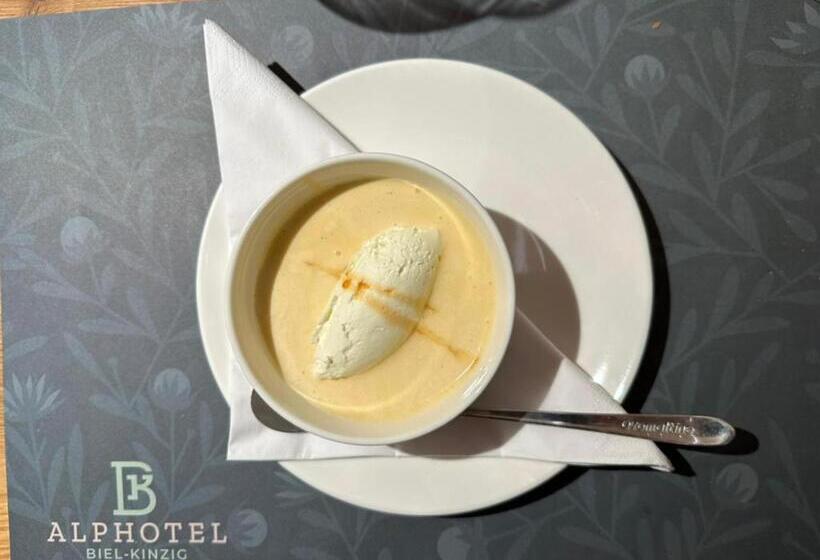 标准间带山景, Alphotel Biel Kinzig   Access By Cable Car Only!